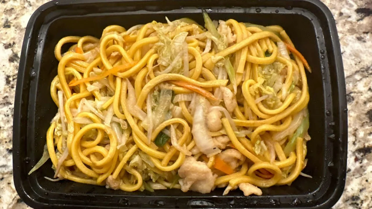 Chicken Lo Mein